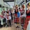 Гайди и народни песни в градския транспорт в Бургас донесоха празнично настроение на пътниците за Летния Никулден